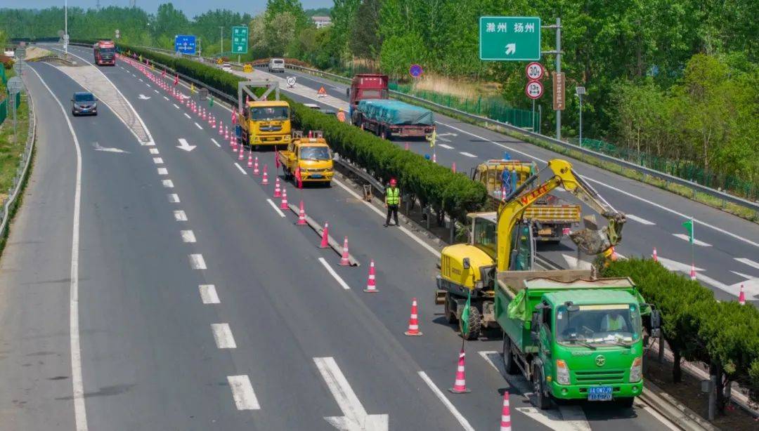 南京G205寧連公路段交通安全設(shè)施精細(xì)化提升工程全面啟動(dòng):交通安全設(shè)施